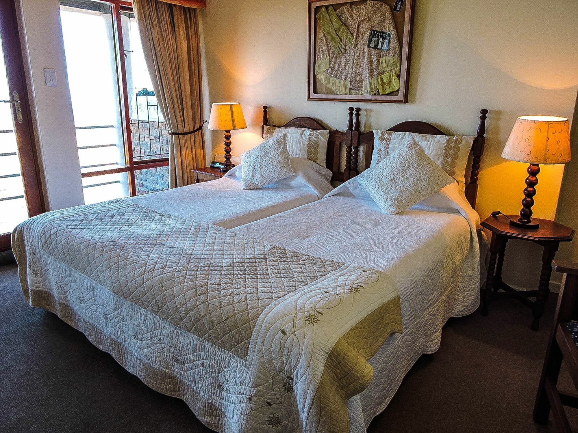 Amzee Bokmakierie Guest House Dana Bay Esterno foto